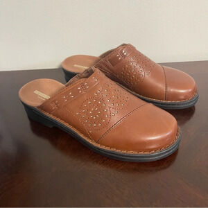 Clarks Collection Soft Cushion Slip On Brown Leather Shoes Womens Size 7.5 M